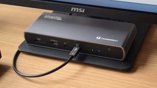 Plugable Thunderbolt 4 and USB4 HDMI Docking Station review photos