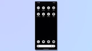 Screenshot showing how to enable Android 14 monochrome theme - Home screen in monochrome