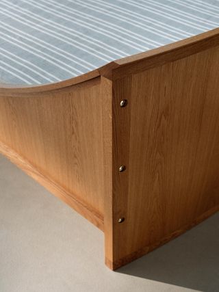 Kaare Klint by Carl Hansen & Søn bed detail