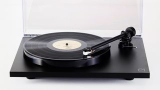 Hi-fi system: Rega System One