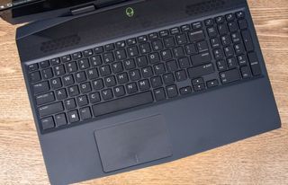 alienware-m15-010