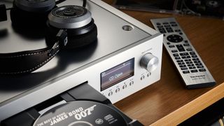 Network streamer: Technics SL-G700M2