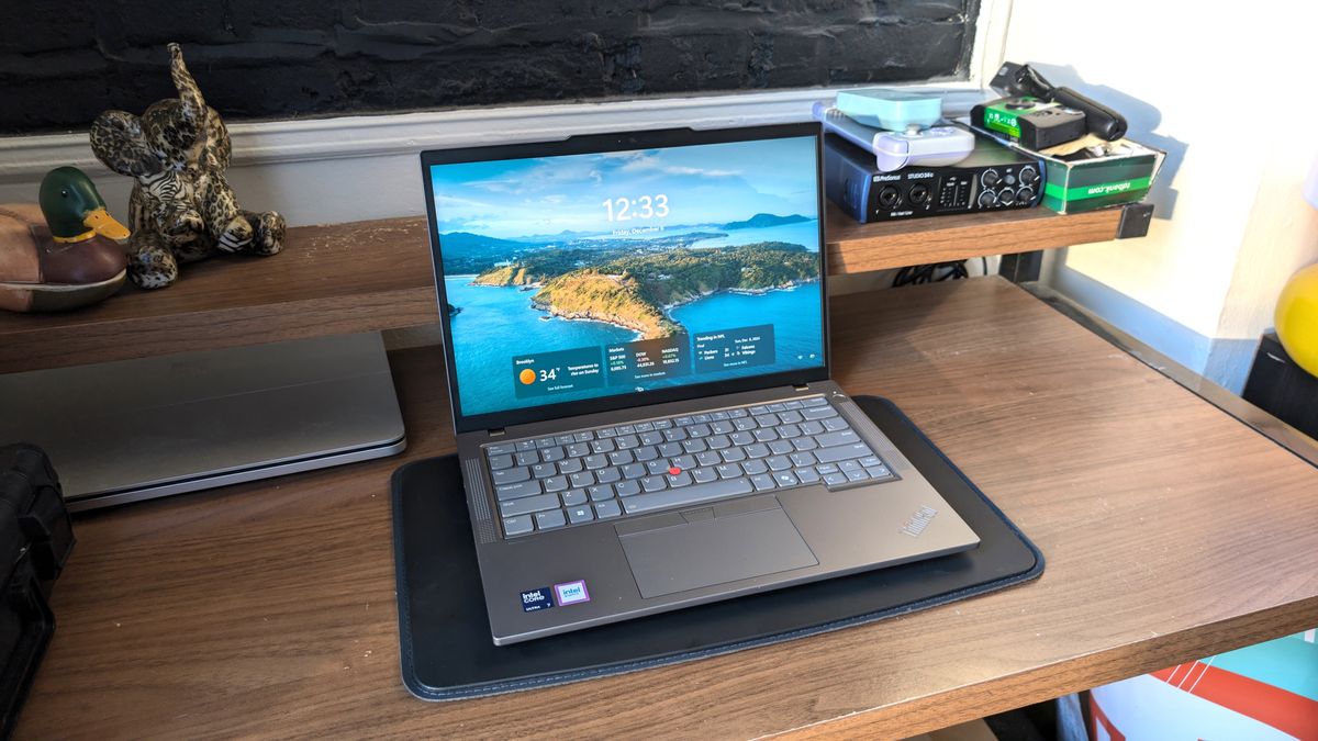 lenovo thinkpad t14 gen 5 on a desk