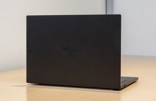 Razer-Blade-Stealth-13-Graphics-Editions-002