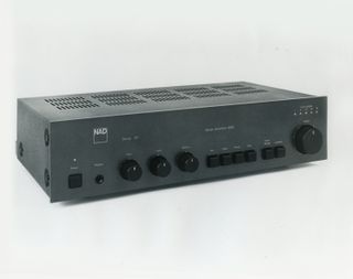 NAD 3020