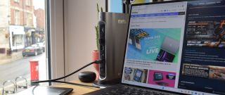 Plugable Thunderbolt 4 & USB4 Quad Display Docking Station (TBT4-UDZ) review photos