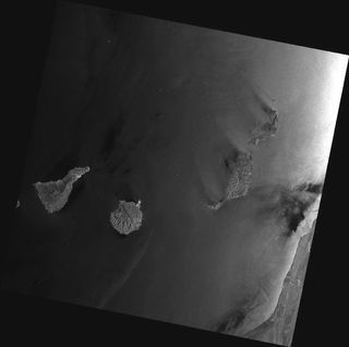 Envisat’s Advanced Synthetic Aperture Radar (ASAR) captured this image on April 8, 2012 at 11:09 GMT. The image was transmitted in X-band to the Santa Maria station in the Azores, Portugal, operated by Edisoft. It shows Spain’s Canary Islands. It is the last Envisat data transmitted via X-band before the communication anomaly.