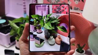 Samsung Galaxy Z Fold 4 Rückansicht der Kamera