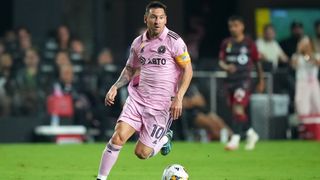 nter Miami forward Lionel Messi (10) attacks with the ball in the first half during the match between Toronto FC and Inter Miami CF at DRV PNK Stadium, Fort Lauderdale, Fla. (Photo by Peter Joneleit/Icon Sportswire via Getty Images)