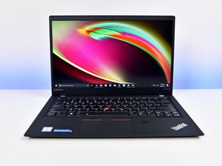 Lenovo ThinkPad X1 Carbon.