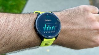 A distance graph showing total miles moved over the last week, on the Garmin Forerunner 965