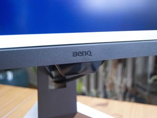 Benq Mobiuz Ex2710s Review