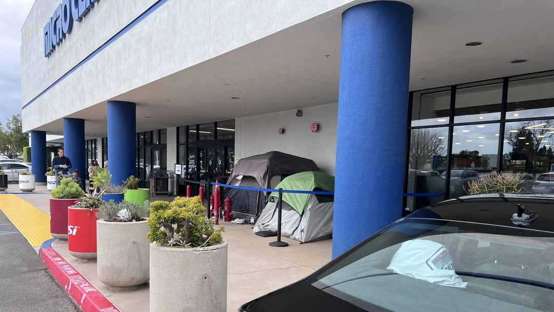 RTX 5090, RTX 5080 customers camping at Micro Center Tustin, CA