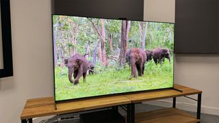 QD-OLED TV: Sony A95L