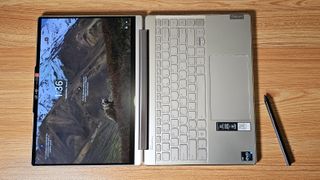 Lenovo Yoga 9i Gen 8