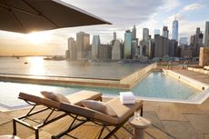  L-shaped infinity plunge pool at Hotel Brooklyn Bridge