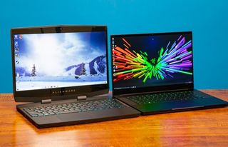 Razer-Blade-15-OLED-vs-Alienware-15-OLED-003