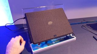 intel dual-screen fabric