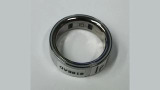 Leaked prototype of the Oura Ring 4