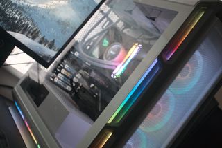 Corsair iCUE 5000T RGB