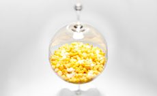 Glass bowl with corn