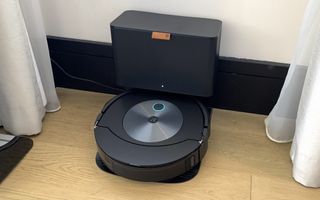 Roomba Combo J7+