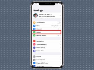 iOS 14 wi-fi assist