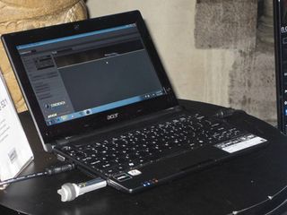 Acer aspire one 521