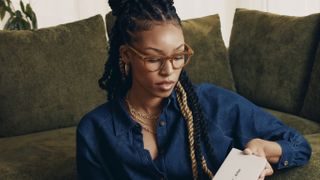 Ray-Ban Meta glasses in black worn by a woman