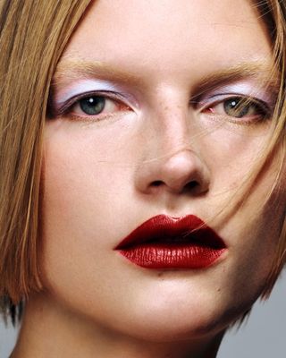 Models wearing Dries Van Noten make-up