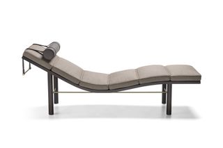 Tuscany chaise longue by Naoto Fukasawa for Molteni & C