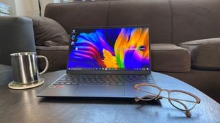 Asus ZenBook 13 (AMD)