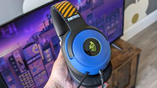 Razer x Fortnite Kraken V3 X headset