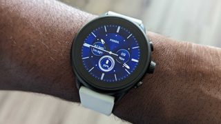 Fossil Gen 6 Wellness Edition Machine watch face