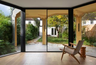 west London Uxbridge Bower by Bureau de Change