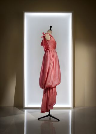 Cristóbal Balenciaga: Master of Tailoring installation shots at SCAD FASH Museum