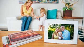 PhotoSpring 10 Digital Photo Frame review