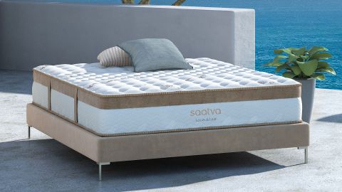 Saatva Loom &amp; Leaf mattress