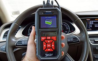 Best OBD-II scanners: SeekOne SK860