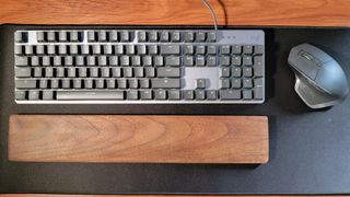 Logitech K845