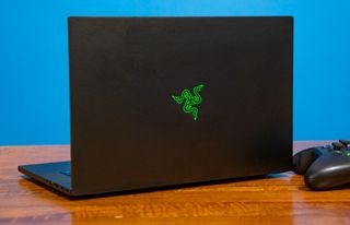 Razer-Blade-15-OLED-006