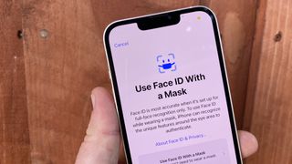 iOS 15.4 update adds face mask support to face id unlocking