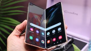 Samsung Galaxy Z Fold 4 teilweises Falten