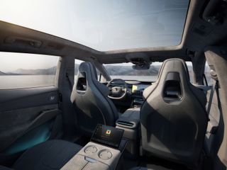 Lotus Eletre interior