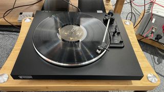 Rekkord Audio F110 turntable