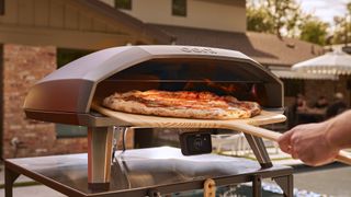 Ooni Koda Max cooking a 20-inch pizza