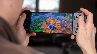 Playing Fortnite on a Samsung Galaxy S23 Ultra using a Razer Kishi V2 controller