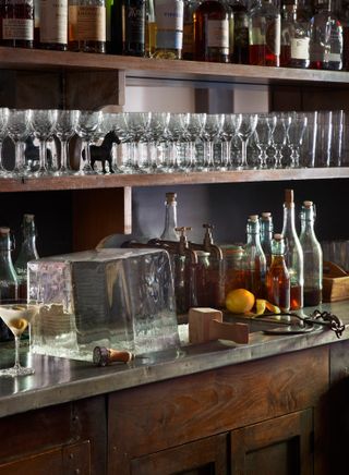 bar and ice at The Commerce Inn