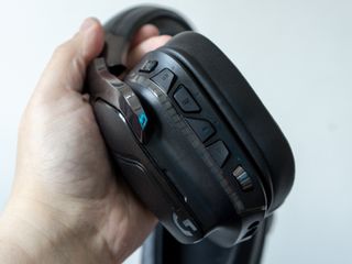 Logitech G935