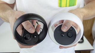 Oculus Quest 2 Vs Quest Controllers 10 Hold